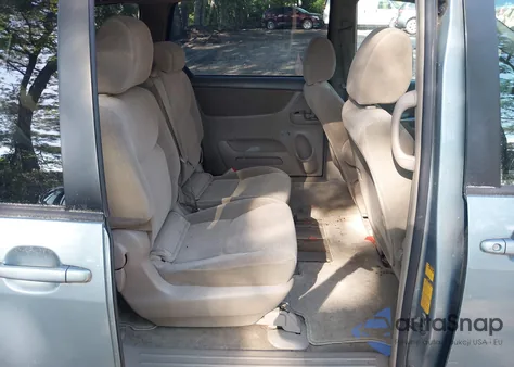 2009 Toyota Sienna Le z USA, uszkodzony, nr VIN 5TDZK23CX9S265750